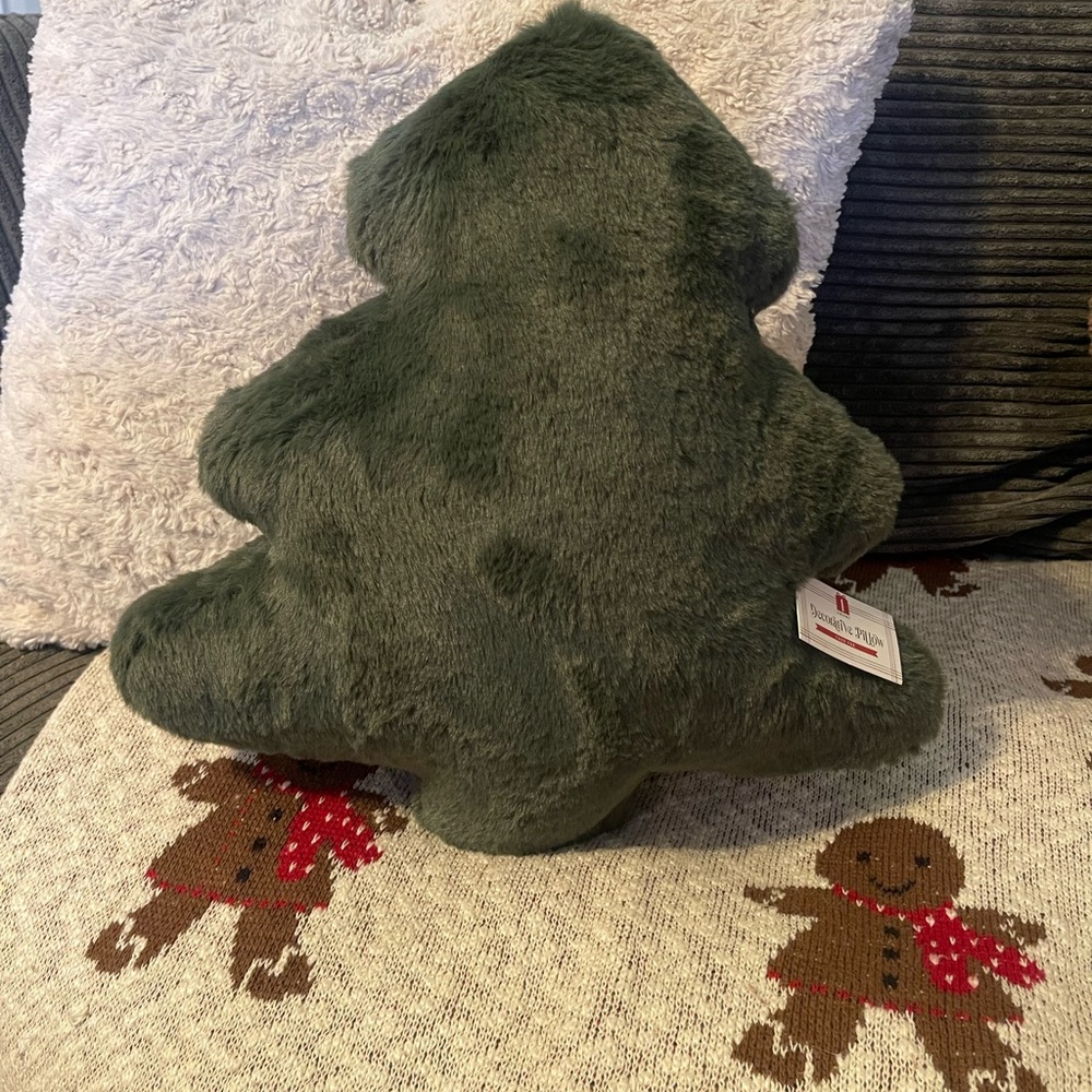 Gingerbread Man & Christmas Tree Pillow Set - Picture 3 of 4